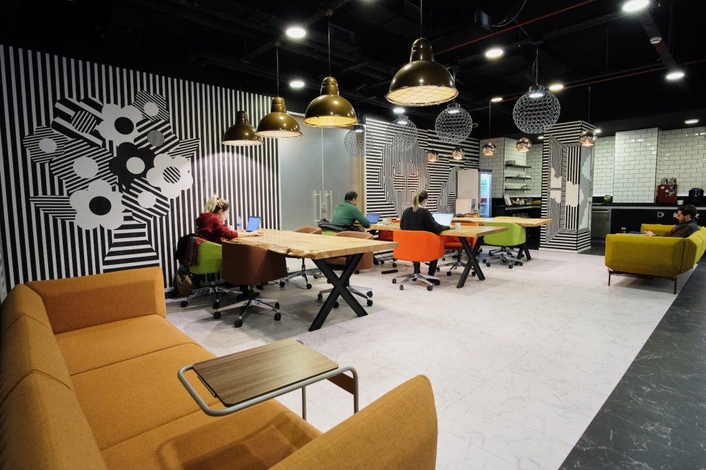 Plaza Cubes Via Flat CoWorking
