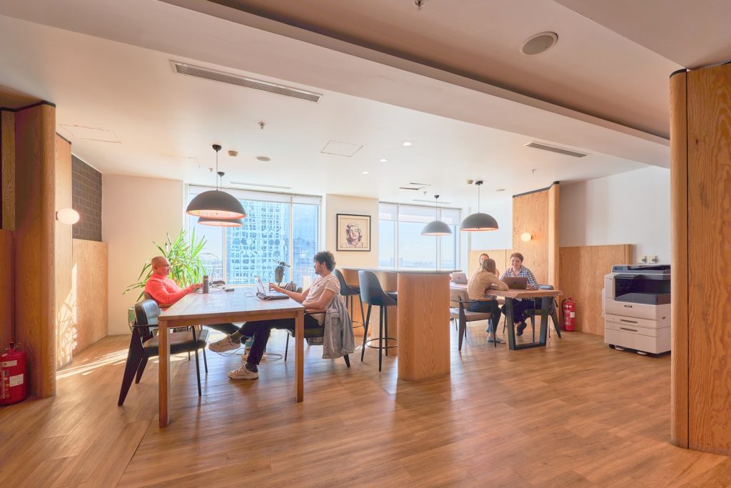 Plaza Cubes Sun Plaza CoWorking